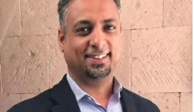 الحكومة اليمنية تتهم الحوثيين باغتيال مسؤول بارز بعدن
