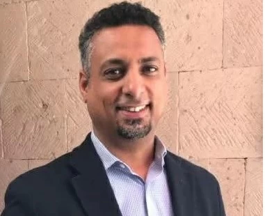 الحكومة اليمنية تتهم الحوثيين باغتيال مسؤول بارز بعدن