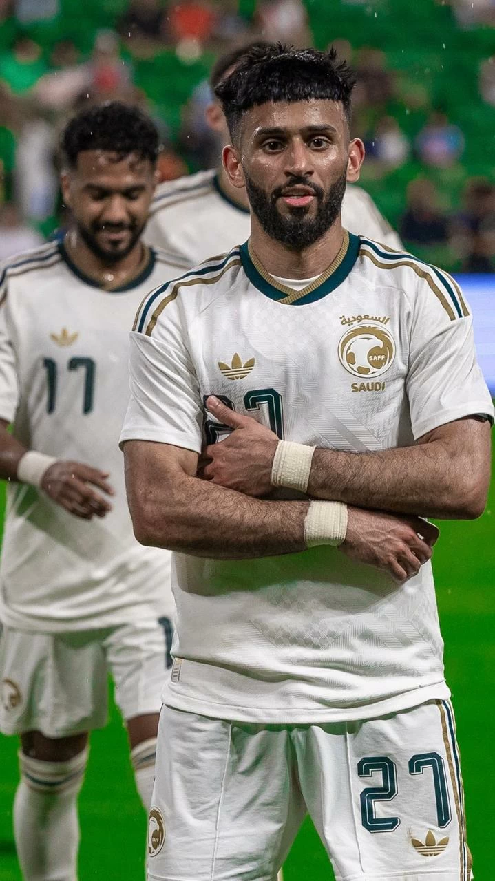 سلطان مندش يطمح لمجد مونديالي مع المنتخب السعودي 2026