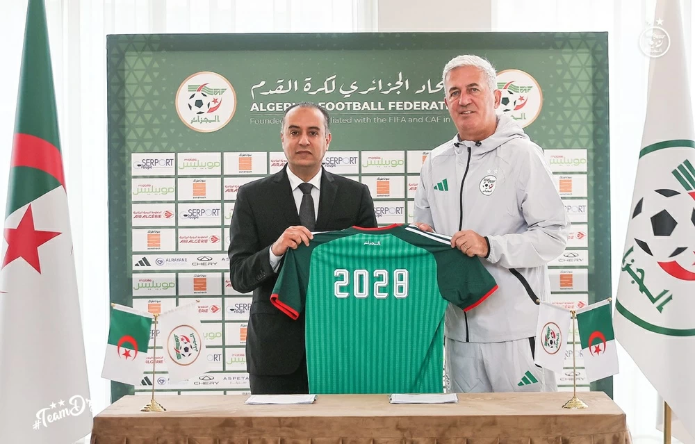 تمديد عقد بيتكوفيتش مع منتخب الجزائر حتى 2028: خطوة نحو الاستقرار