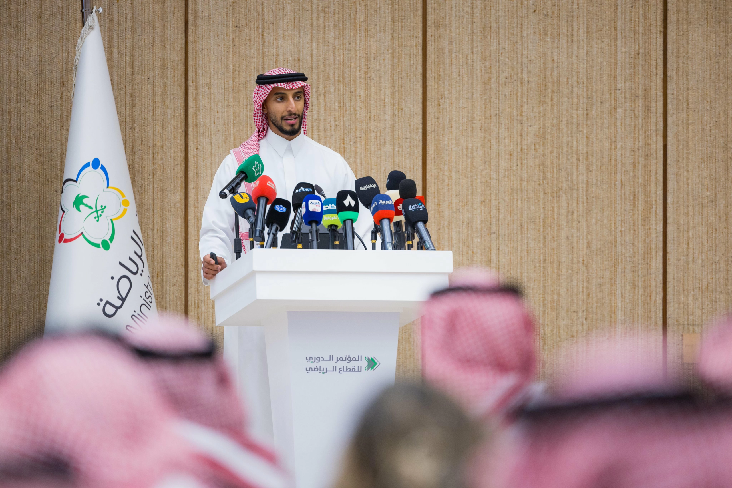 الاستحواذ على الأندية الرياضية السعودية: تحالفات كبرى تدخل السباق