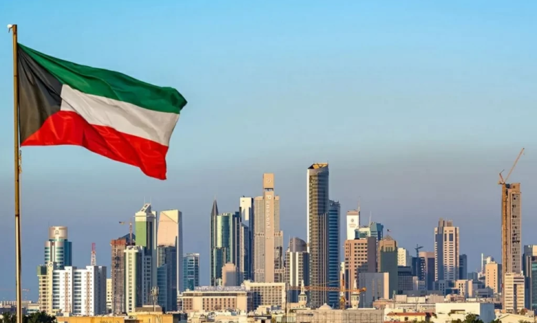 الكويت تدين الاعتداءات الإيرانية وتدعو لاحترام سيادتها