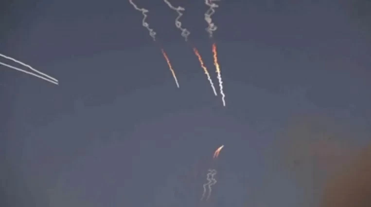 الأردن يعلن إسقاط صواريخ إيرانية لحماية أجوائه وأمنه