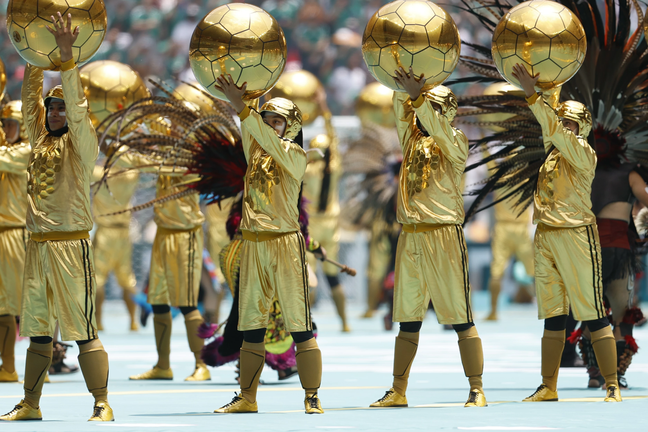 حفل افتتاح كأس العالم 2026: شاكيرا وبورنا بوي يشعلان الأجواء