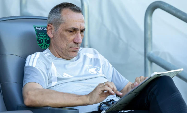 أسرار قائمة المنتخب السعودي: المفرج يوضح أسباب استبعاد ثنائي الأهلي