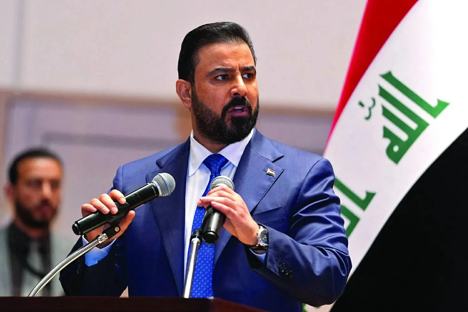 إلغاء مشروع تطوير مطار بغداد الدولي: الأسباب والتداعيات