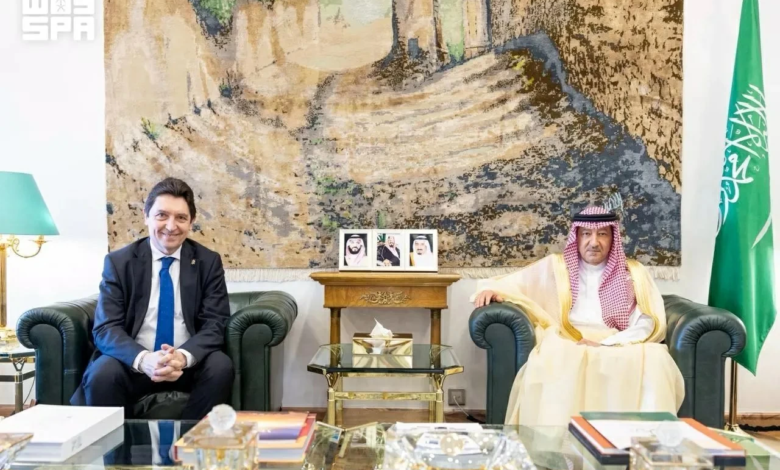 تعزيز العلاقات السعودية الفرنسية: لقاء الخريجي بوفد الشيوخ الفرنسي
