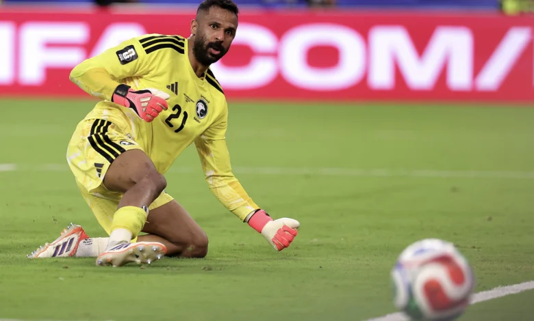 محمد العويس رجل المباراة أمام أوروغواي وأداء بطولي في المونديال