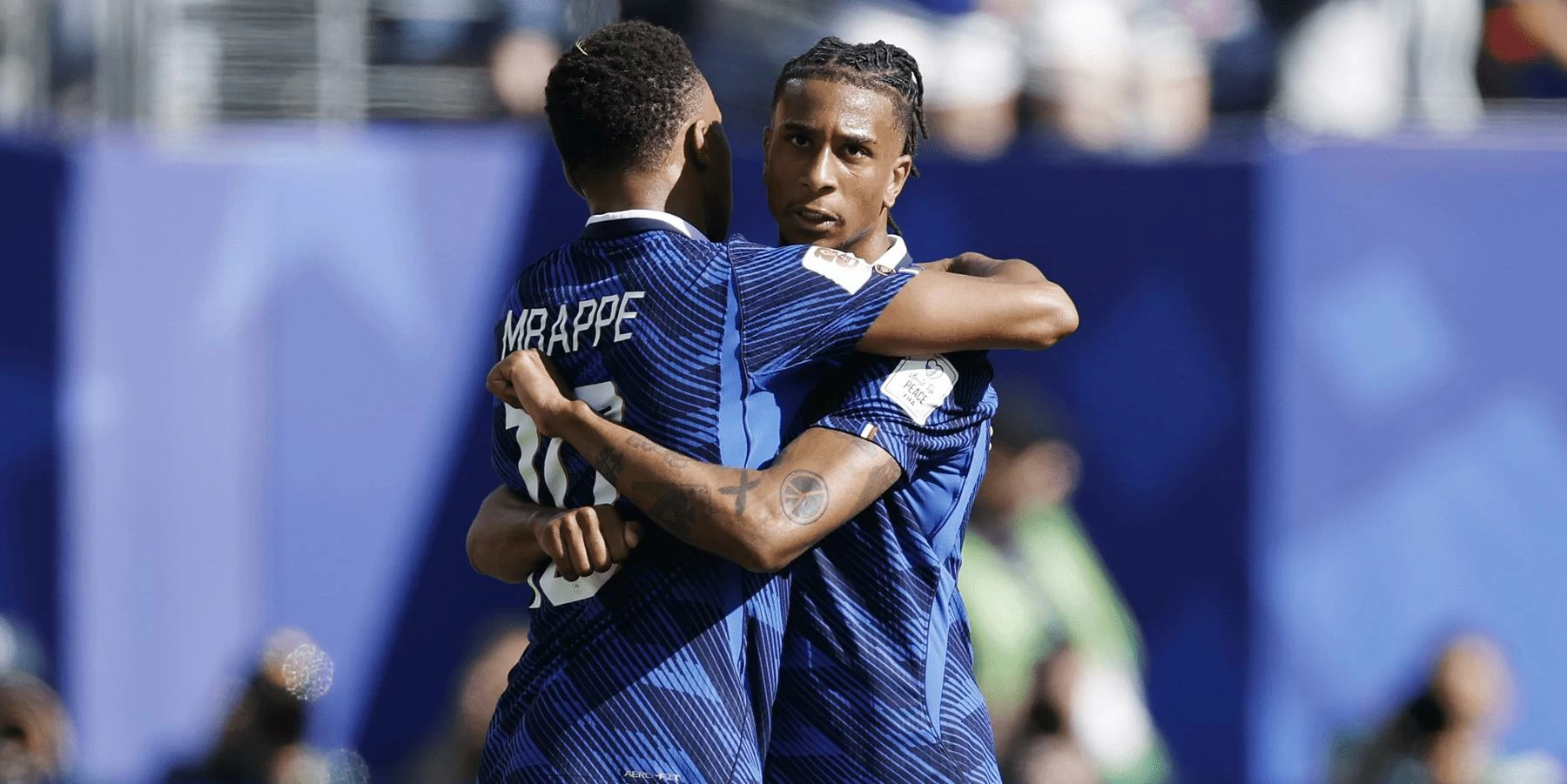 مايكل أوليسيه يقود فرنسا لريمونتادا ضد السنغال بكأس العالم