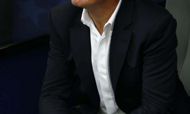 ديشامب: لعبنا الورق في توقف مباراة فرنسا والعراق الطويل