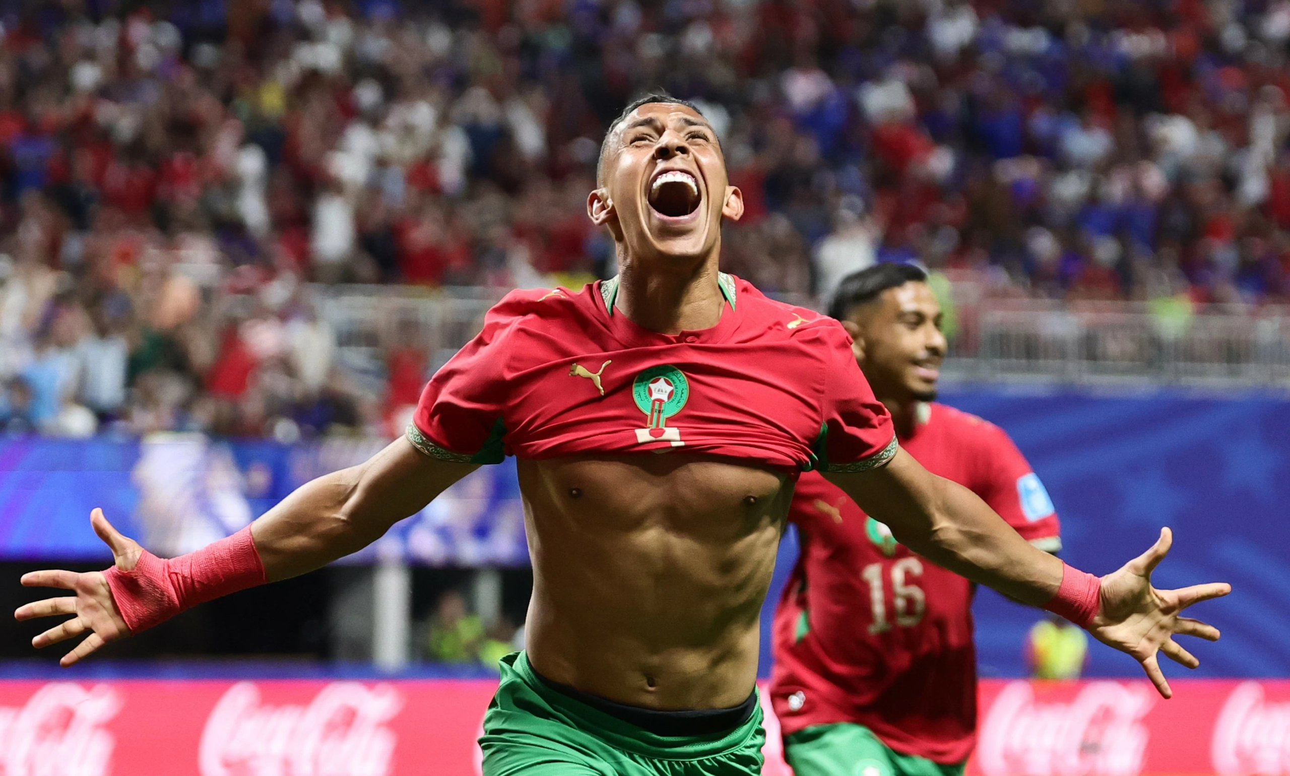 سفيان رحيمي: النجم المغربي يتألق في تصفيات كأس العالم 2026