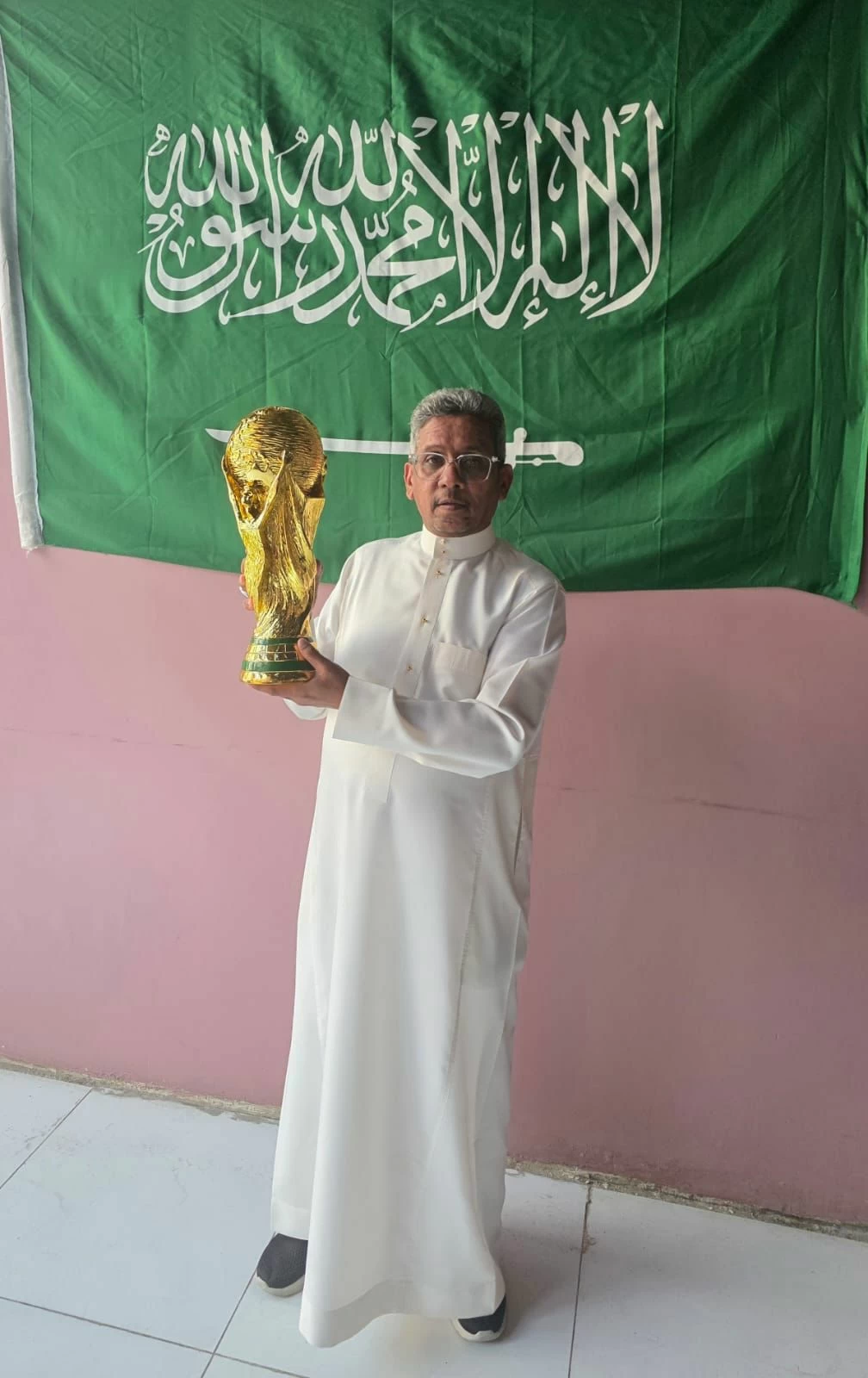 الظهور الأول لسلطان مندش: والده يكشف آماله في مونديال 2026