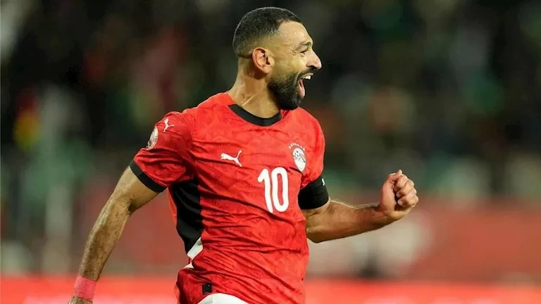 تفاصيل انتقال محمد صلاح للهلال | هل تتم صفقة القرن هذا الصيف؟