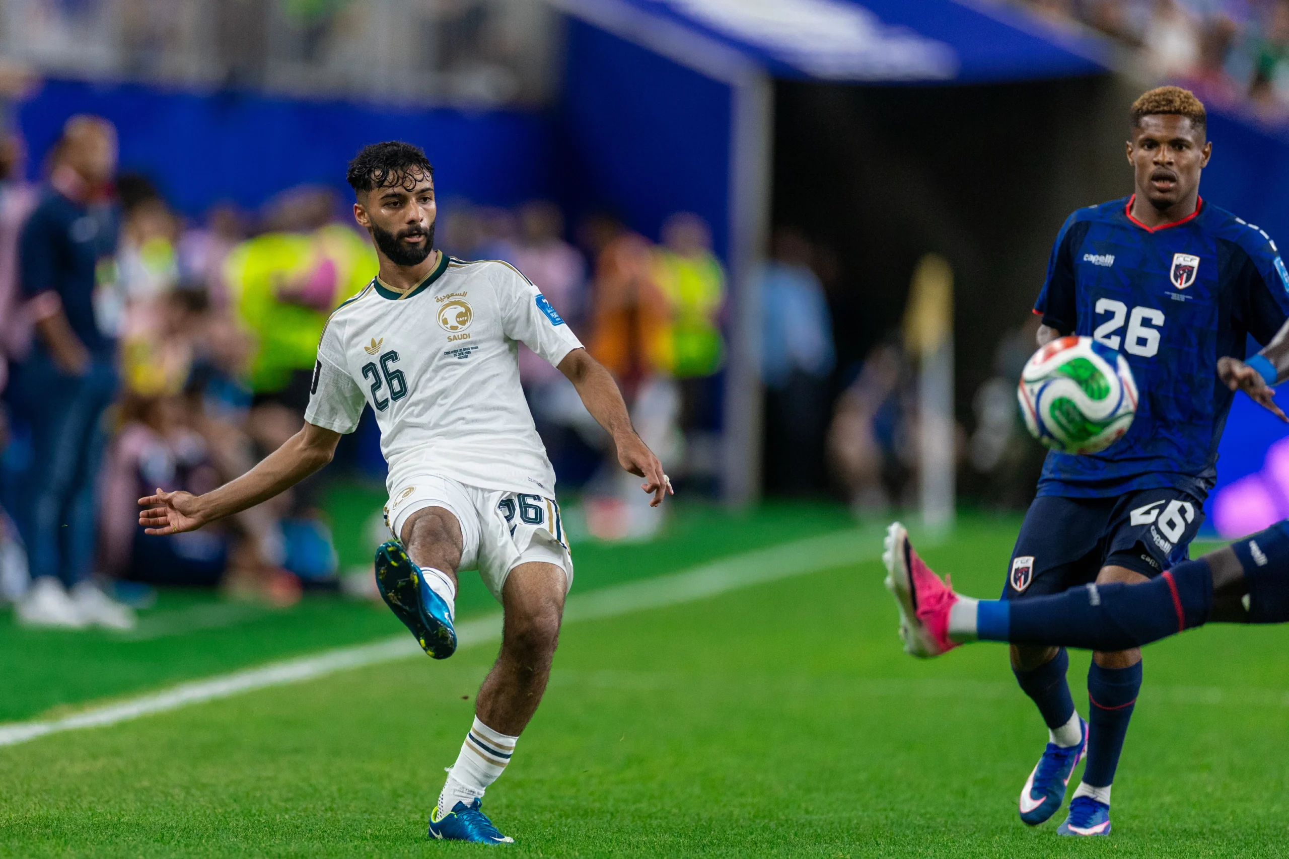 أبو الشامات يعتذر للجماهير ويطالب بدعم المنتخب السعودي