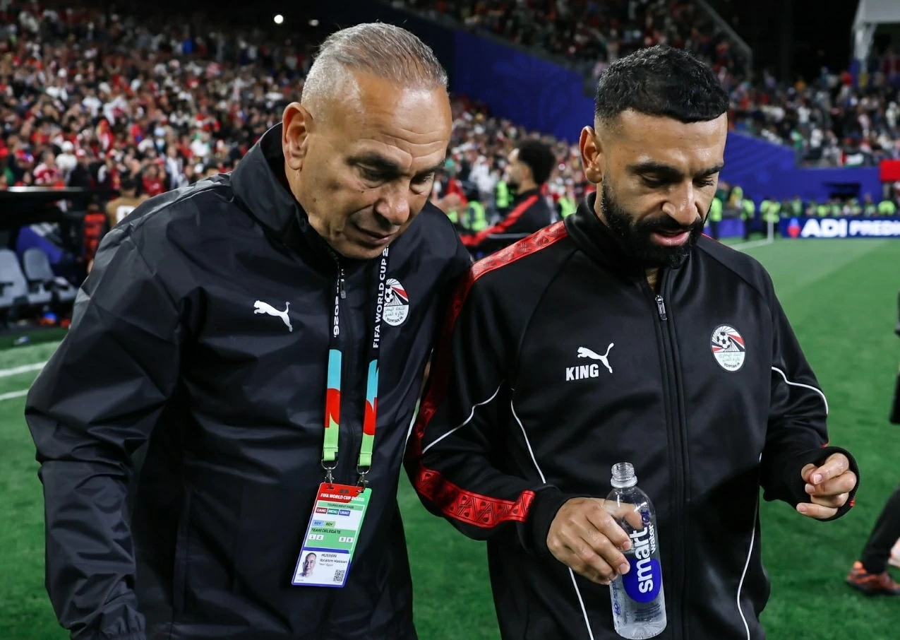 سر خروج محمد صلاح أمام إيران.. منتخب مصر يوضح تفاصيل الإصابة