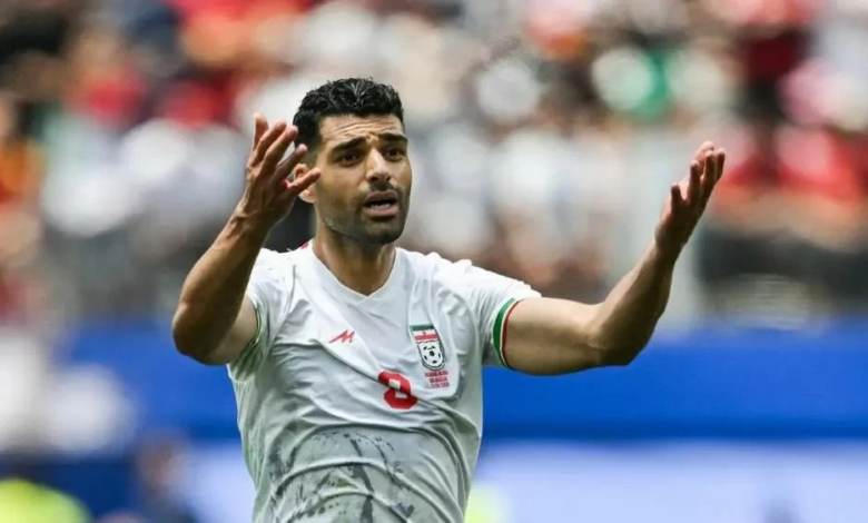 قائد منتخب إيران يهاجم إنفانتينو ويتهم الفيفا بالخداع