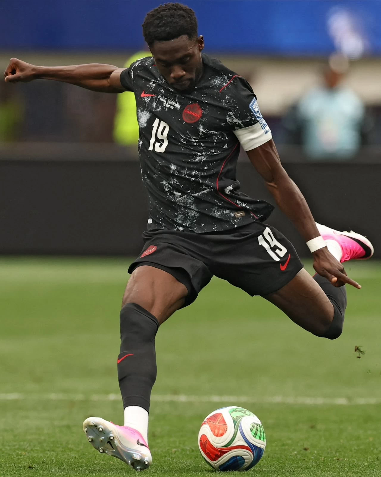 ألفونسو ديفيز يصبح اللاعب رقم 1000 في تاريخ كأس العالم 2026