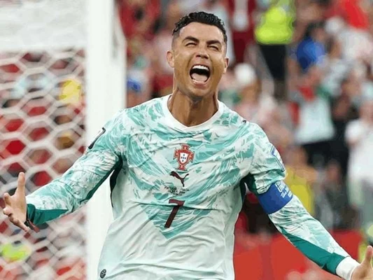 كريستيانو رونالدو: سر "بسم الله" وأرقام قياسية بالمونديال