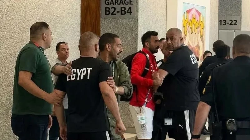 مدير منتخب مصر في مشادة بأمريكا قبل مباراة أستراليا بكأس العالم